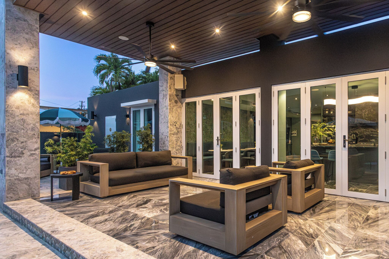 Terrace/patio 3, El Louis King-Pool ResortVibe NearBeach
