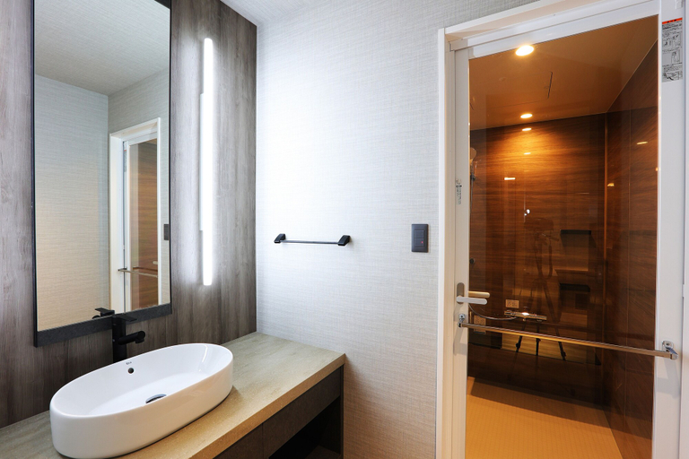 Bathroom 4, Manten no Tsujinoya, Komatsu