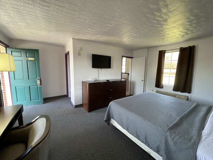 Bedroom 2, Rips Country Inn, Prince George's