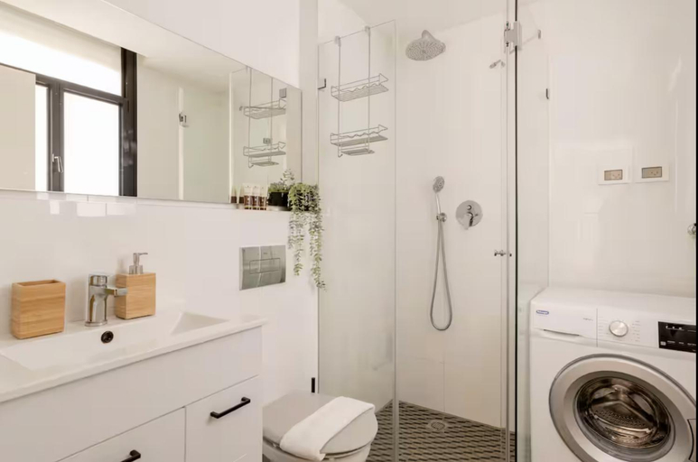 Bathroom, AYA Boutique Aparthotel