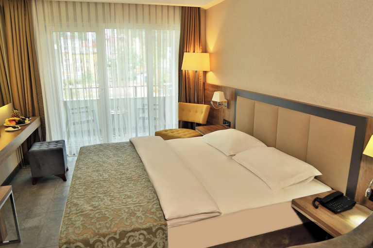 Bedroom 3, Yildiz Life Hotel, Merkez
