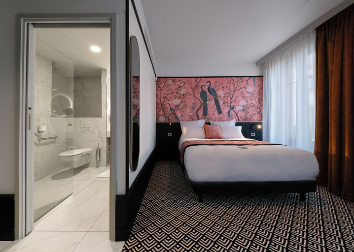 Bedroom 2, Hôtel Le Regina, Haute-Loire