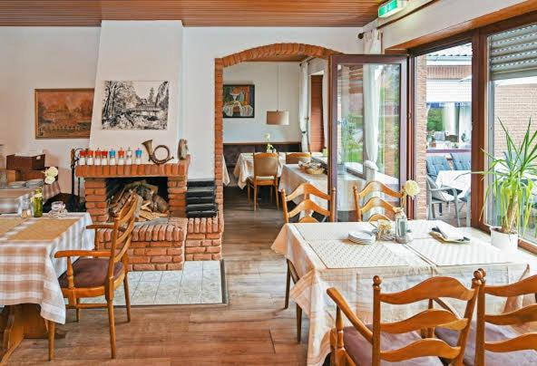Others 5, Hotel vom Land zum Meer, Stade