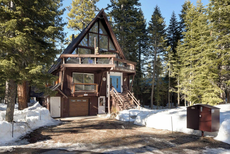 Exterior & Views 2, Woodside Hideout Hop Away From Activities, Placer