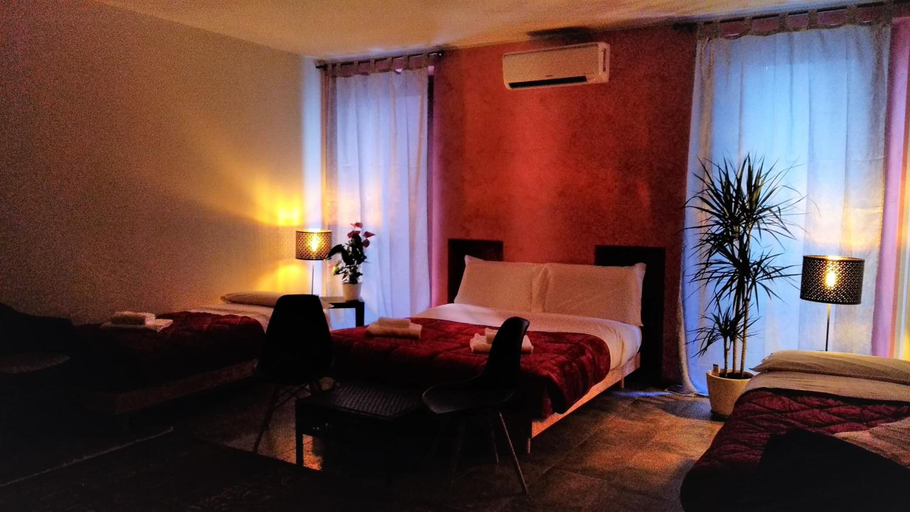 Bedroom 4, Marconi Rooms - Loggia delle Erbe, Verona
