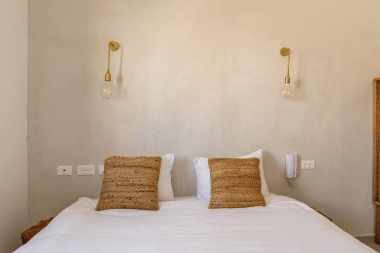 Bedroom 2, AYA Boutique Aparthotel