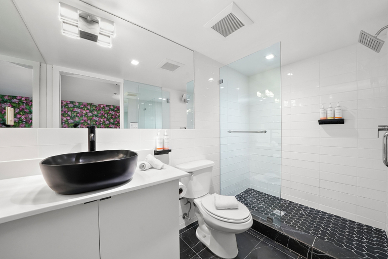 Bathroom 4, The Whitelaw Hotel, Miami-Dade