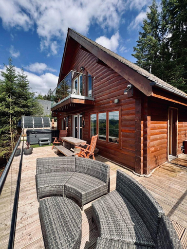 Others 5, Lodges On Loch Ness, Highland