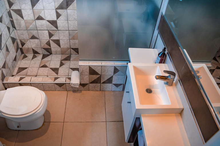 Bathroom 4, Hotel Punta Piedras, General Pueyrredón