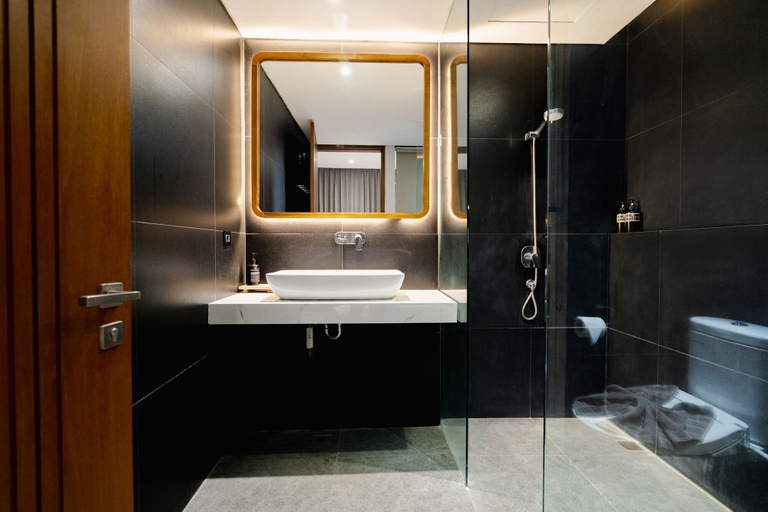 Bathroom 5, Forseti Athena by ARM One Hundred, Denpasar