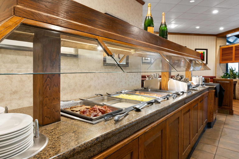 Food & Drinks 5, Wyndham Riverfront Little Rock, Pulaski