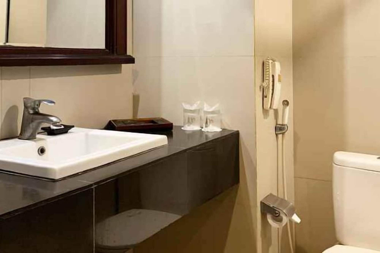 Bathroom 11