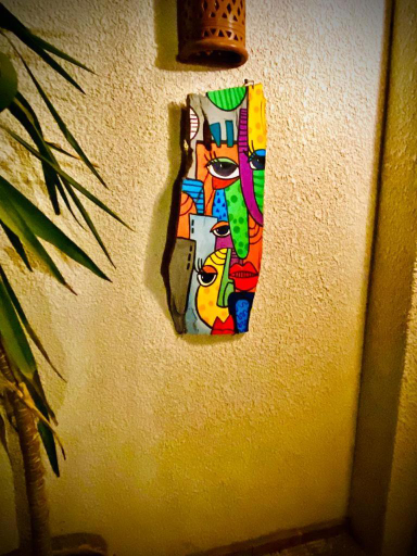 Food & Drinks, The Castle Hotel & studios, Sant Katrin