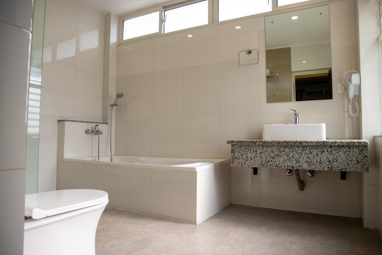 Bathroom 4, Hotel Dreams connect GRB, Bagmati