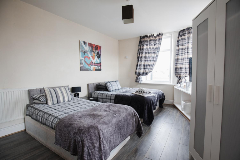 Bedroom 2, Dunes Hotel, North Tyneside