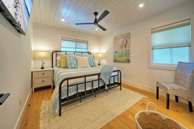 Bedroom 4, Boujee Pelican by Avantstay Pool+game Room+views, Nueces