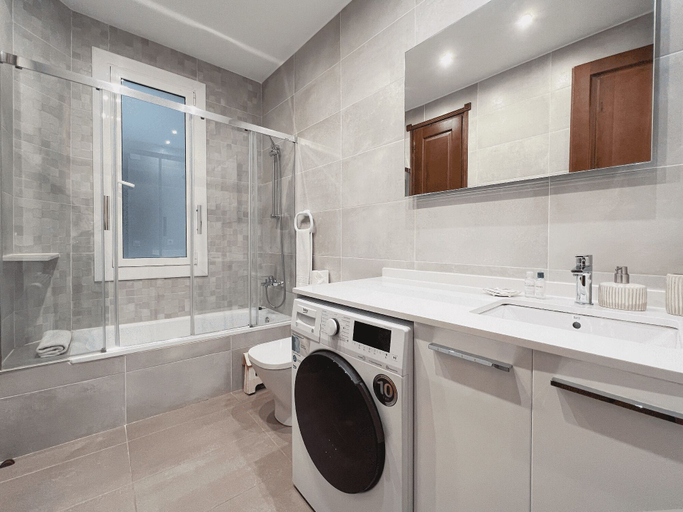 Bathroom, Stay U-nique Apartments Industria II, Barcelona