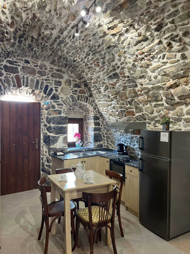 Room 2, Vlychos Olympi Lodge 1 - Chios Cozy Getaway, North Aegean
