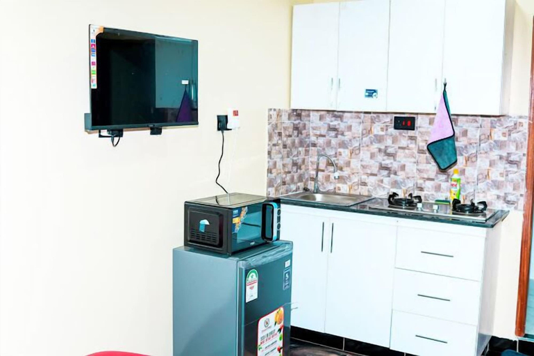Private kitchen 2, Lux Suites Lakeview Cottages Ruiru, Juja