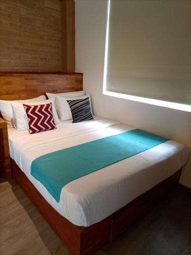 Bedroom 2, Waterfall Villa by Opulence, Nuwara Eliya