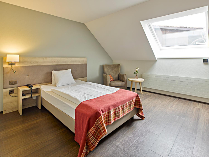 Bedroom 2, Restaurant & Hotel Heidelberg, Frauenfeld