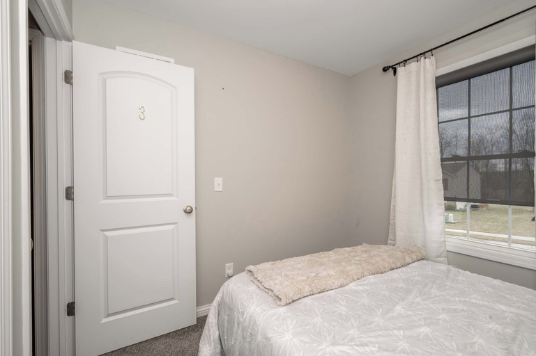Bedroom 3, Private Pool + Sunset Views Near Ark Sleeps 10, Boone