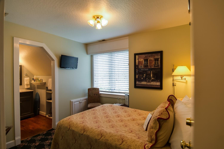 Bedroom 3, Campbell House-A City Inn, Lane