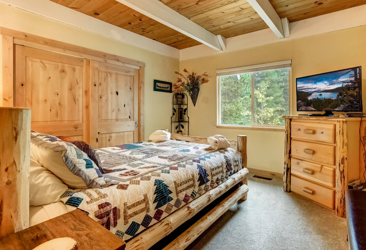Bedroom 2, Serenity Woods - Game Room & More!, El Dorado