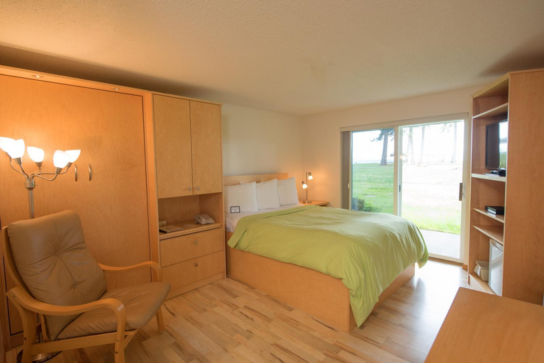 Bedroom 2, Ocean Resort, Comox-Strathcona