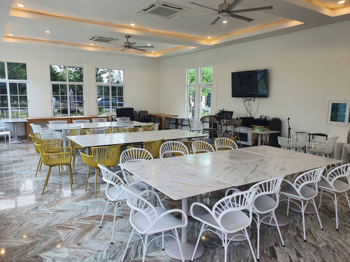 Food & Drinks 5, Nordika Hill Resort by Alphatel, Pak Chong