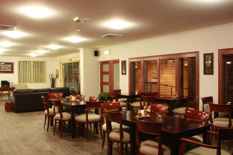 Food & Drinks 4, Country Plaza Queanbeyan, Queanbeyan