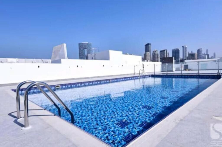 Pool 2, Dancenter Retreat Sheikh Zayed Road, Dubai
