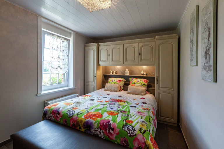 Bedroom 2, Cozy Home for 4 Guests, Hainaut