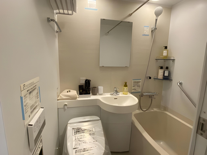 Bathroom 5