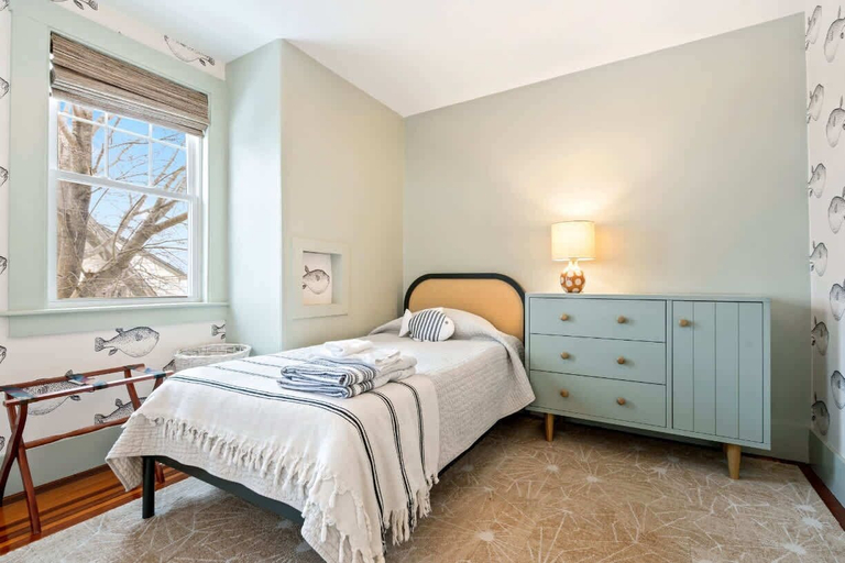 Bedroom, Sandpiper by the Sea For 9!, York