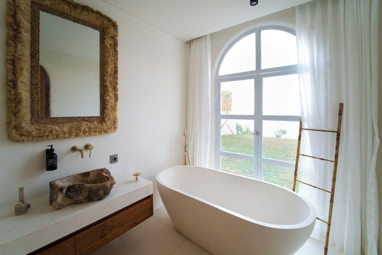 Bathroom 4, Casa Luna Penida, Klungkung