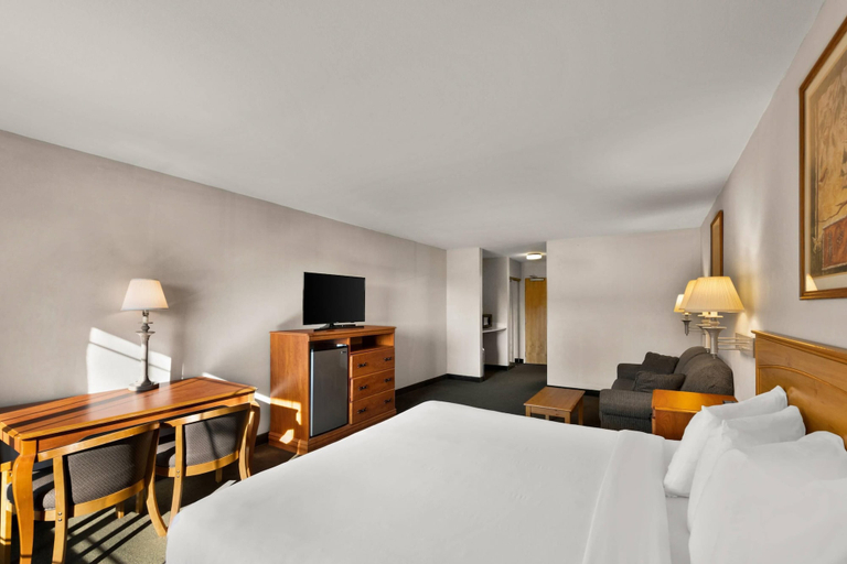 Bedroom 3, Rodeway Inn & Suites Tomahawk, Lincoln