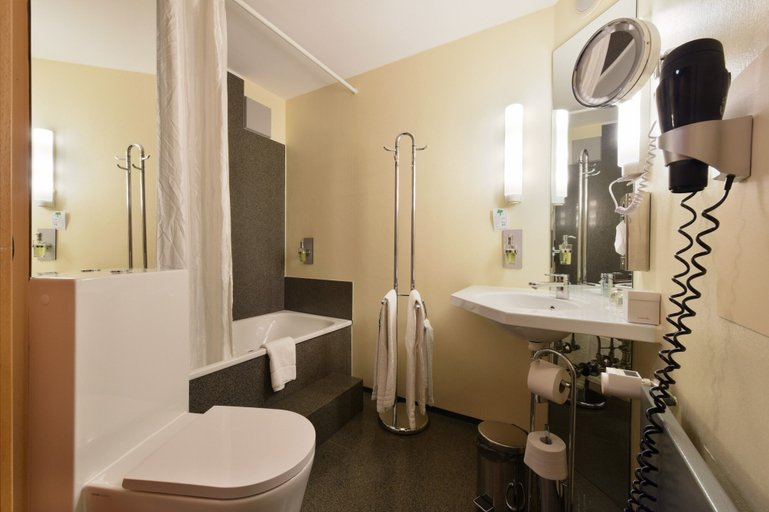Bathroom 5, Hotel Wiehberg, Region Hannover