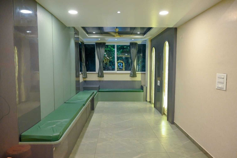 Lobby sitting area, Shivprakash Executive, Osmanabad