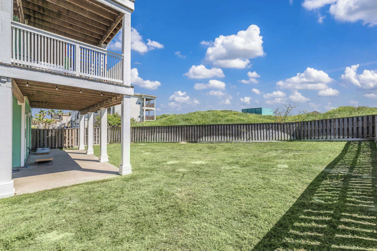 Exterior & Views 2, Ocean Views Optional Golf Cart Sleeps 14, Nueces