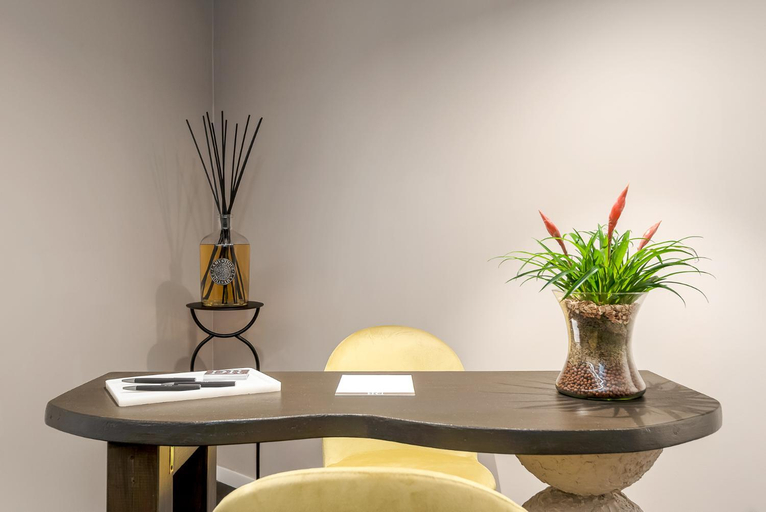Others 4, D & D Rooms, La Spezia