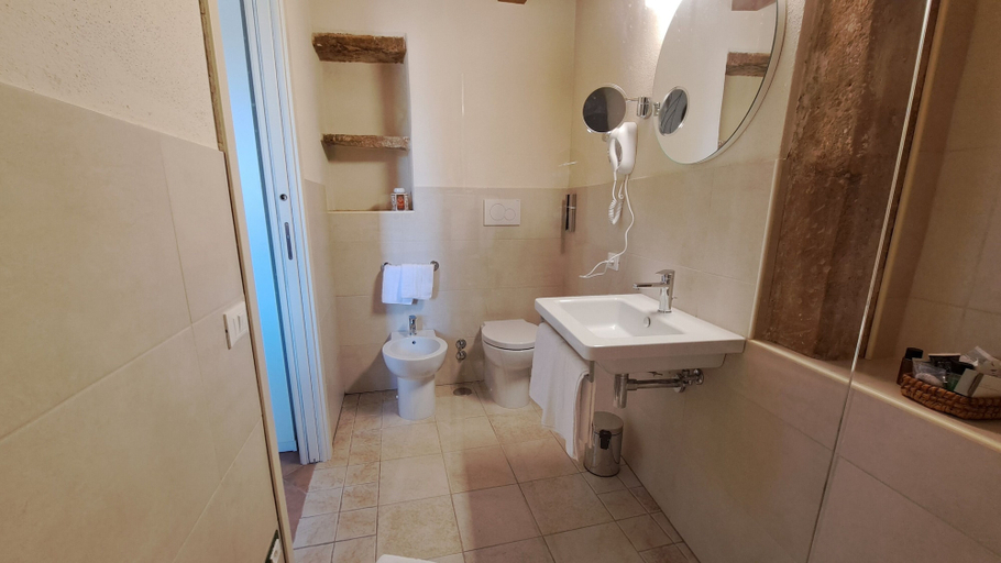 Bathroom 5, Il Flauto Magico, Cosenza