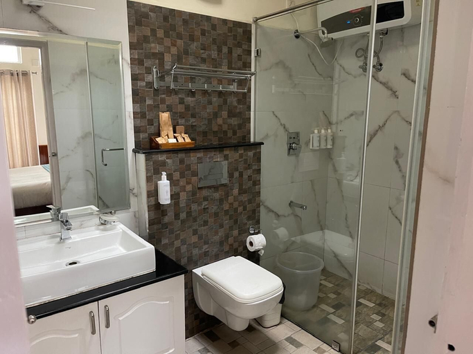 Bathroom 3, Rosewood by Nature resorts & stays, The Nilgiris