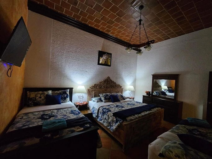 Room 4, La Capitania de San Pedro, Antigua Guatemala