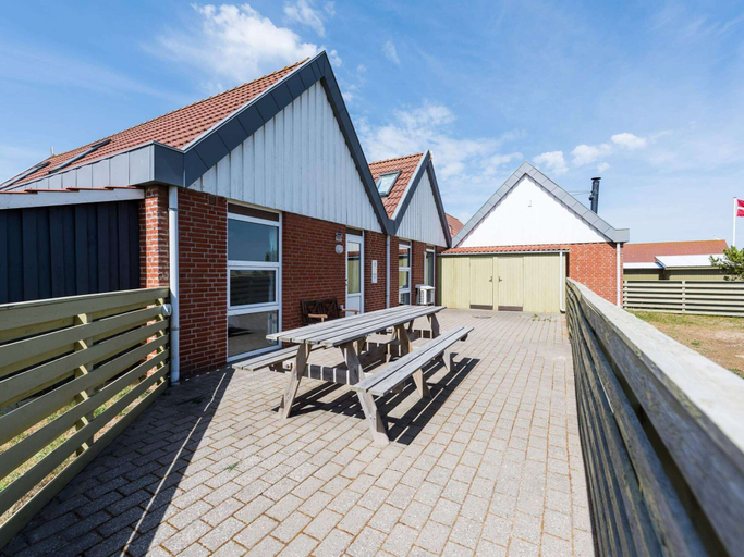 Others 4, 6 Person Holiday Home in Hvide Sande, Ringkøbing-Skjern