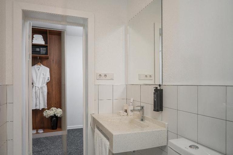 Bathroom 4, Duo Hotel By Futuro, Bishkek