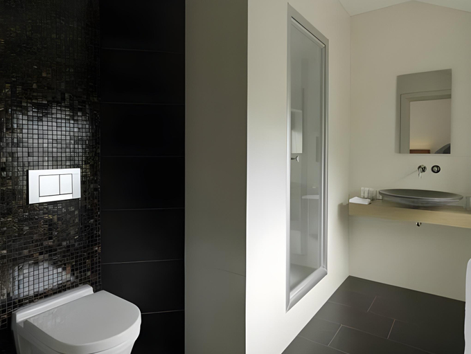 Bathroom 3, Boutique Hotel-Restaurant "De Zwarte Boer", Ermelo