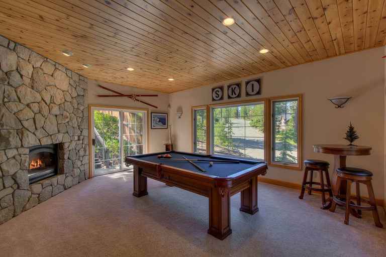 Others 2, Prima Del Norte - Hot Tub, Pool Table, Arcade Game!, El Dorado