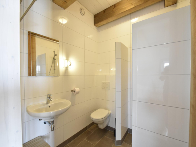 Bathroom 2, Holiday Home near Groote Keeten Beach, Zijpe