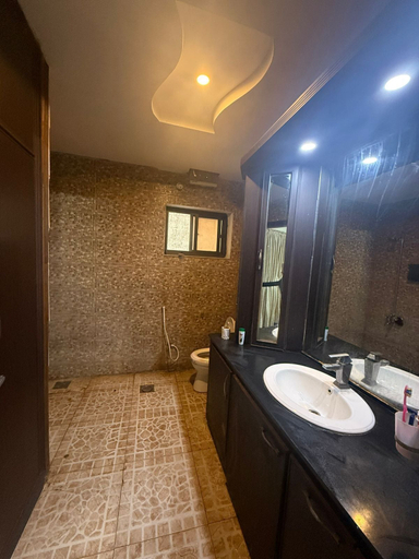 Bathroom 5, Sundas Lodge, Islamabad